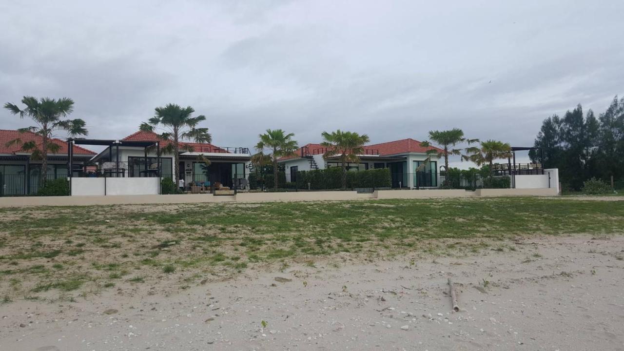 La Playa Beach Front Pool Villa Cha-Am,Huahin Puk Tian Exterior photo